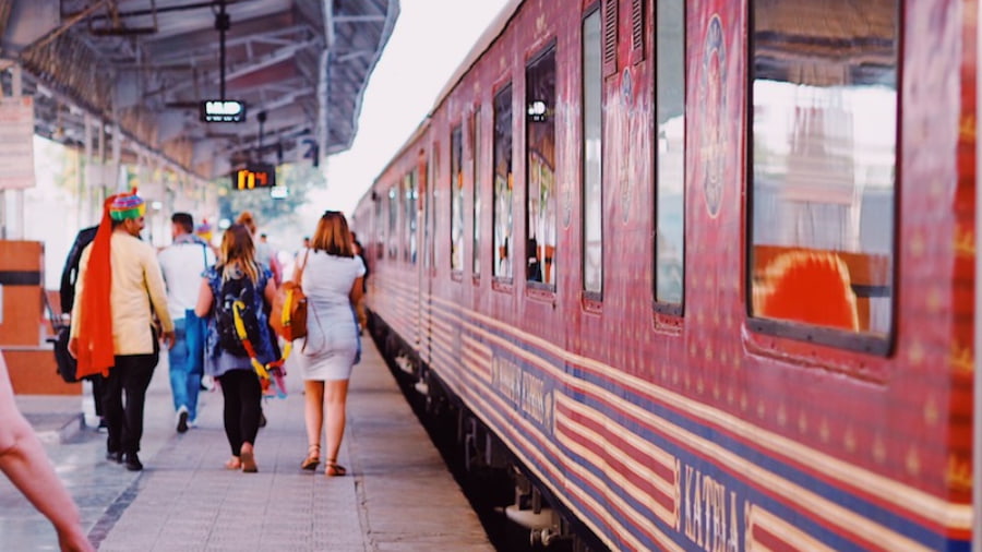 Best Luxury Train in India Routes Top 4