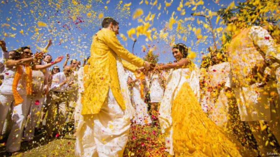 Vrindavan Phoolon Ki Holi