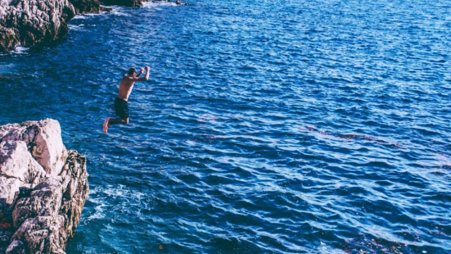Cliff Jumping & Coracle Rides