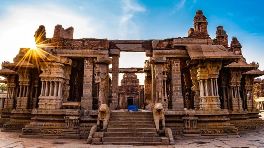 Plan a Hampi Tourism Itinerary with us