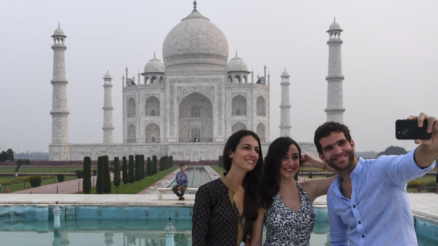 What is the Best Time to Visit the Taj Mahal 