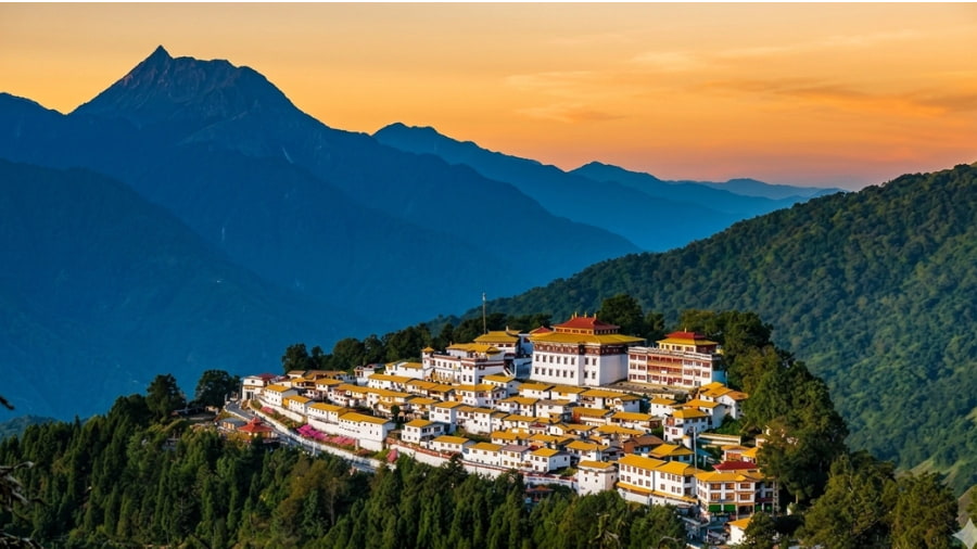 9 Best Darjeeling Tourist Places to Visit in Monsoon
