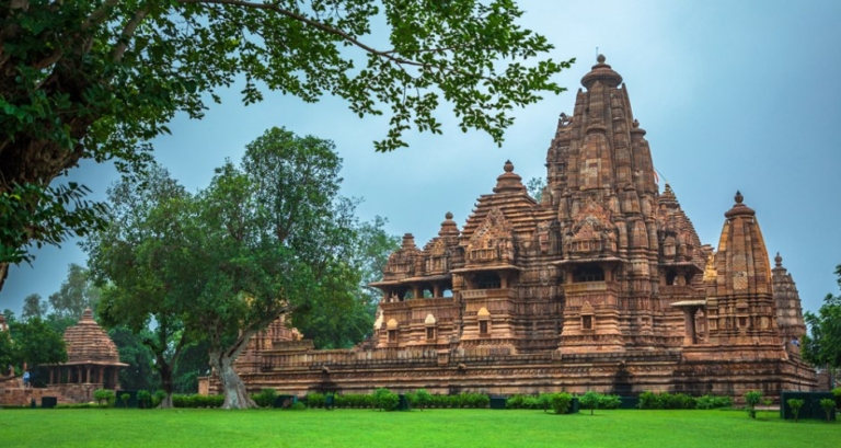 KHAJURAHO AND ORCHHA TRIP